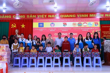 Tết sớm trên vùng biên giới Bù Gia Mập