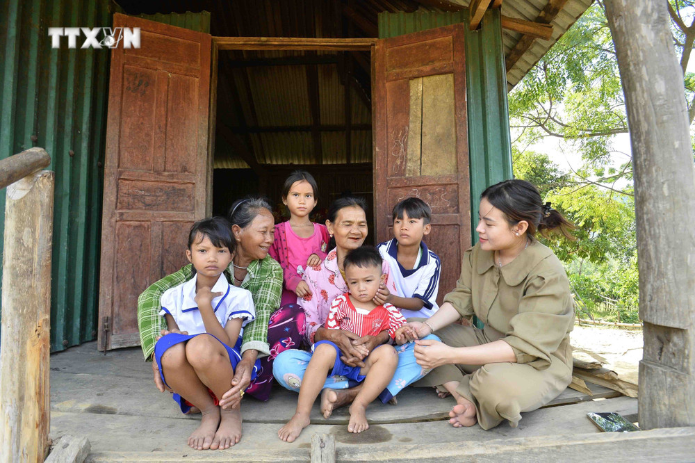 Đẩy Mạnh Phát Triển Kinh Tế - Xã Hội Tại Quảng Ninh Giai Đoạn 2021-2030 4 Đẩy Mạnh Phát Triển Kinh Tế - Xã Hội Tại Quảng Ninh Giai Đoạn 2021-2030