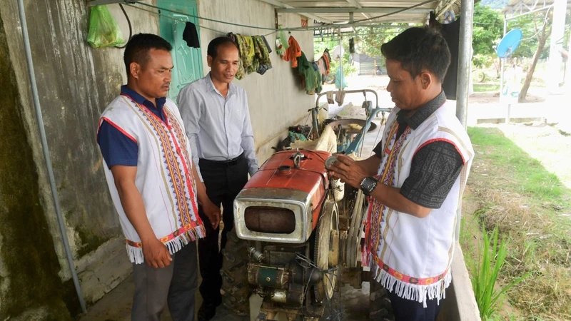 Người 'truyền lửa' nơi vùng đất khó biên cương