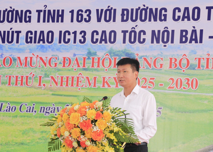 Phó Bí thư Tỉnh ủy, Chủ tịch UBND tỉnh Lào Cai Trần Huy Tuấn phát biểu tại Lễ khánh thành. Phó Bí thư Tỉnh ủy, Chủ tịch UBND tỉnh Lào Cai Trần Huy Tuấn phát biểu tại Lễ khánh thành.