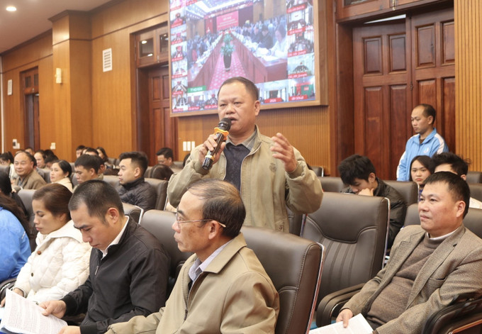 Ông Lưu Văn Quang, Hội viên Hội Nông dân xã Bảo Lạc phát biểu ý kiến tại hội nghị.