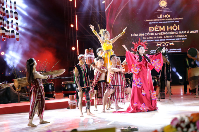 Nghi thức cúng Yang mở màn cho Đêm hội hòa âm cồng chiêng Đông Nam Á 2025.