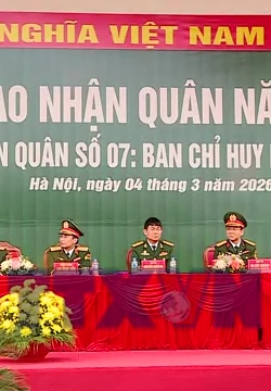 Hàng vạn thanh niên cả nước hồ hởi trong ngày giao nhận quân