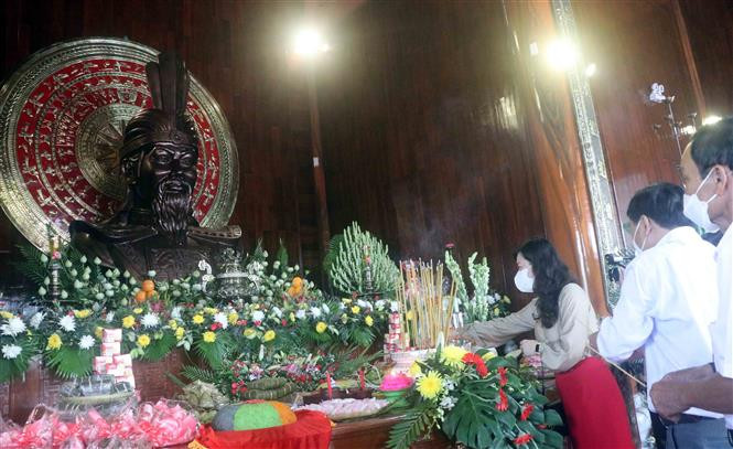 Nhân dân vùng đất cực Nam thành kính hướng về Quốc Tổ