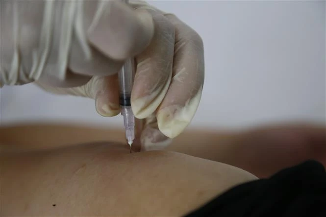 Nâng cao tinh thần cảnh giác trước xu hướng tăng nhanh số bệnh nhân COVID-19 nặng