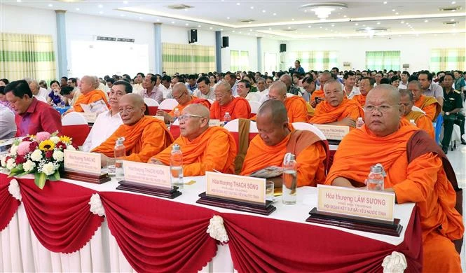 Sóc Trăng họp mặt chức sắc, sư sãi đồng bào Khmer nhân Tết Chôl Chnăm Thmây