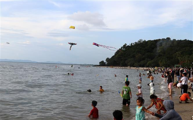 Khơi dậy tiềm năng du lịch đô thị ven biển Hà Tiên, Kiên Giang