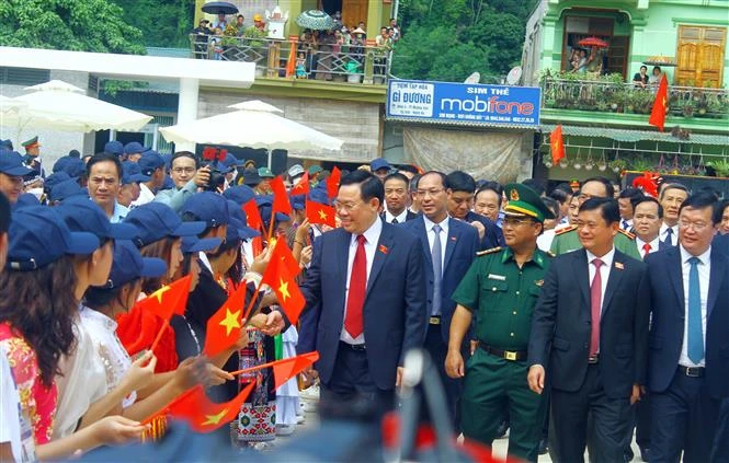 Chủ tịch Quốc hội Vương Đình Huệ: Bảo đảm tiếp cận giáo dục công bằng, bình đẳng