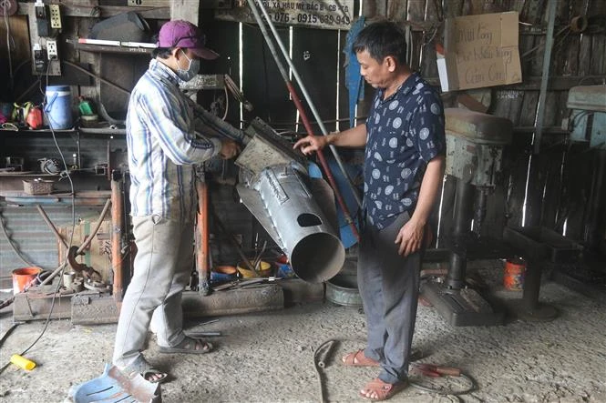 Người thợ cơ khí vùng Đồng Tháp Mười với tâm huyết cơ giới hóa sản xuất nông nghiệp