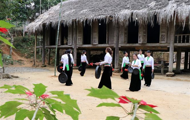 Người Mường ở thung lũng Chuôi vui đón Tết