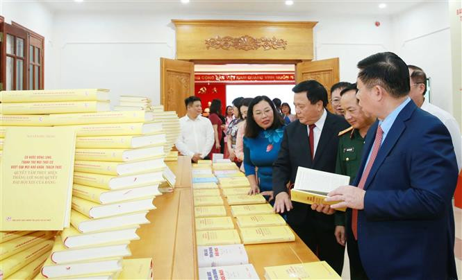 Ra mắt sách của Tổng Bí thư về quyết tâm thực hiện thắng lợi Nghị quyết Đại hội XIII của Đảng