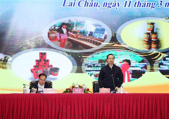 Đối thoại tháo gỡ khó khăn cho nông dân sản xuất nông nghiệp