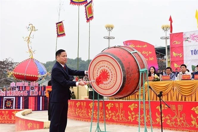 Nô nức Lễ hội Lồng Tông - Ngày hội xuống đồng của dân tộc Tày tại Tuyên Quang
