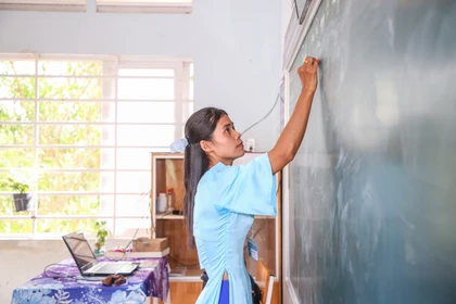 Giữ ngọn lửa yêu văn hóa dân tộc cho trẻ em vùng biên