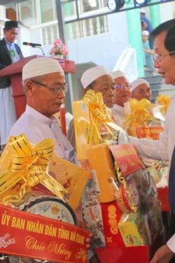 Đồng bào Chăm An Giang hân hoan đón mừng Tháng ăn chay Ramadan