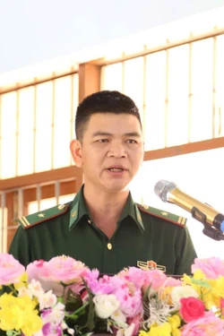 Tuyên truyền chủ quyền biên giới cho già làng, người có uy tín