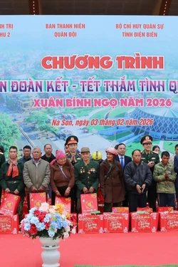 Xuân đoàn kết - Tết thắm tình quân dân