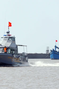 Giữ vững bình yên vùng biển cực Nam Tổ quốc