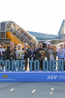 Điện Biên đón trên 180 du khách trên chuyến bay đầu năm 2026