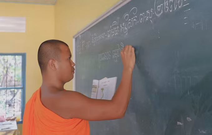 khmer-090826-4.jpg