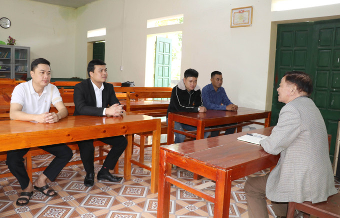 Sinh hoạt chi bộ vùng dân tộc thiểu số tại xã Cúc Phương, tỉnh Ninh Bình.