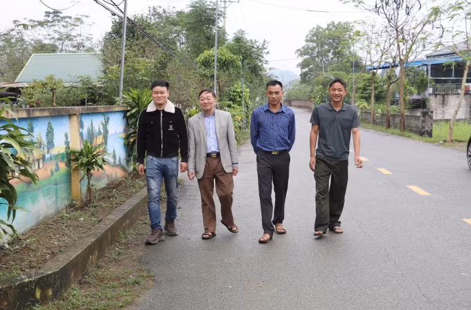 Đảng viên là người dân tộc Mường xã Cúc Phương (Ninh Bình) luôn tích cực tham gia các phong trào tại địa phương.