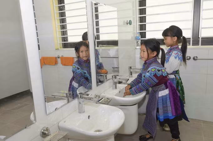 Học sinh điểm trường Xà Khái Tủng, xã Pha Long, tỉnh Lào Cai được thụ hưởng cơ sở vật chất khang trang.