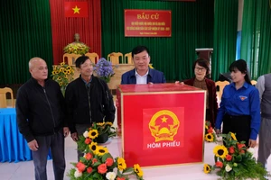 Nhiều cách làm sáng tạo nâng cao hiệu quả công tác tổ chức bầu cử