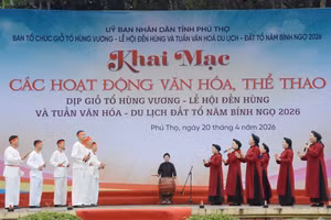Hát Xoan phục vụ du khách dịp Lễ hội Đền Hùng 2026