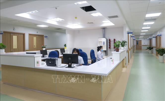 Khu vực Khoa Cấp cứu được thiết kế theo mô hình của nhiều nước trên thế giới. Ảnh: Đinh Hằng - TTXVN Thành phố Hồ Chí Minh: Bệnh viện Ung bướu cơ sở 2 đi vào hoạt động từ ngày 2/10 ảnh 6