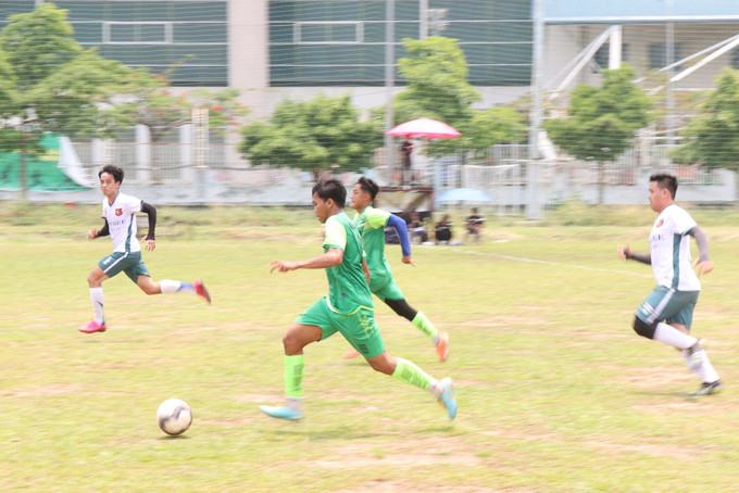Một số pha bóng trong trận tranh vào chung kết giữa hai đội Khmer United và FC Sài Gòn Biz Sôi động Giải bóng đá mừng Tết cổ truyền Chôl Chnăm Thmây tại thành phố Hồ Chí Minh ảnh 6