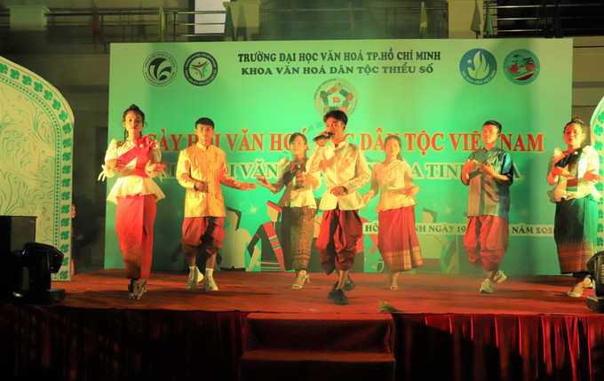 Sinh viên Trường Đại học Văn hoá Thành Phố Hồ Chí Minh "Tiếp nối văn hóa - Lan tỏa tinh hoa" ảnh 11