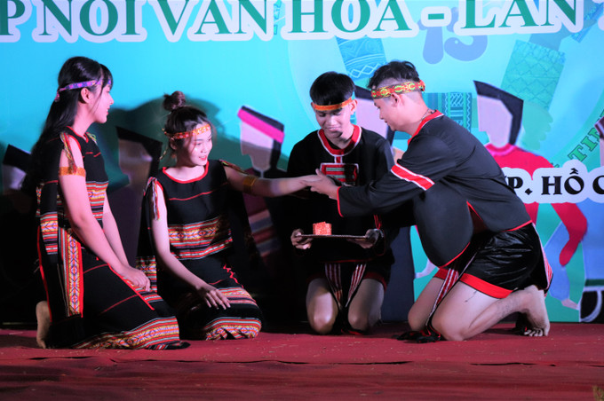 Sinh viên Trường Đại học Văn hoá Thành Phố Hồ Chí Minh "Tiếp nối văn hóa - Lan tỏa tinh hoa" ảnh 12