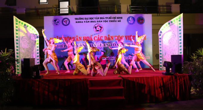 Sinh viên Trường Đại học Văn hoá Thành Phố Hồ Chí Minh "Tiếp nối văn hóa - Lan tỏa tinh hoa" ảnh 7
