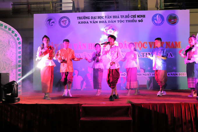 Sinh viên Trường Đại học Văn hoá Thành Phố Hồ Chí Minh "Tiếp nối văn hóa - Lan tỏa tinh hoa" ảnh 10