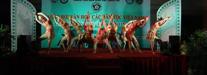 Sinh viên Trường Đại học Văn hoá Thành Phố Hồ Chí Minh "Tiếp nối văn hóa - Lan tỏa tinh hoa" ảnh 6