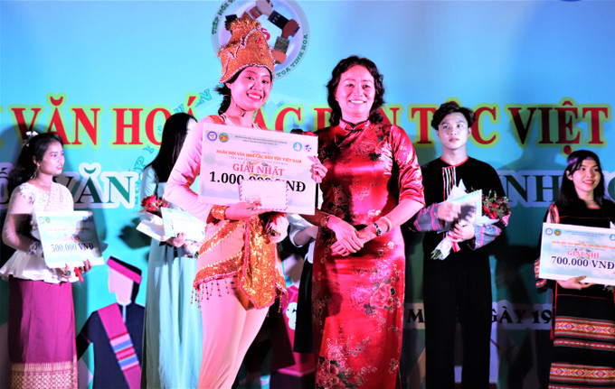 Sinh viên Trường Đại học Văn hoá Thành Phố Hồ Chí Minh "Tiếp nối văn hóa - Lan tỏa tinh hoa" ảnh 18