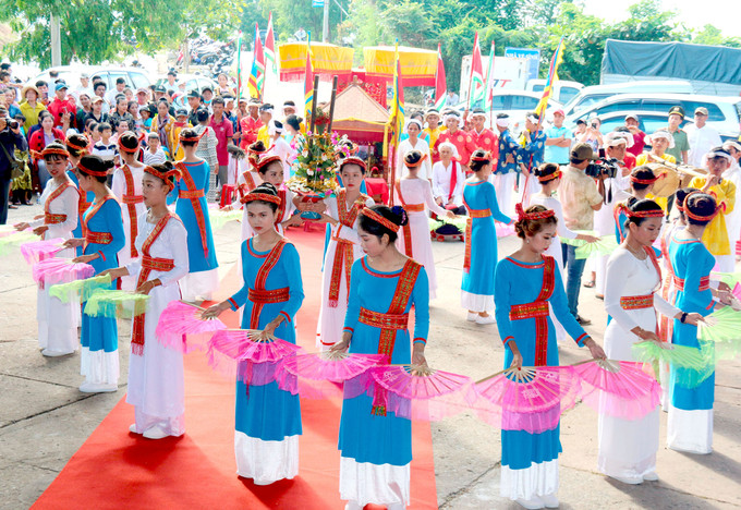 Đồng bào Chăm vui tết Ka Tê trên tháp PoSahInư tỉnh Bình Thuận Xuân mới ở Bắc Bình ảnh 8