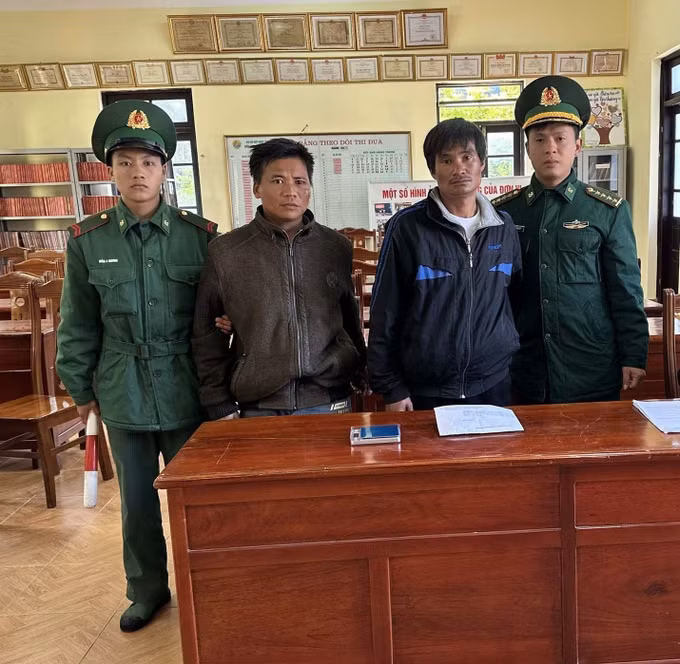 Bộ đội biên phòng Điện Biên liên tiếp bắt hai vụ tàng trữ, sử dụng trái phép chất ma túy ảnh 1