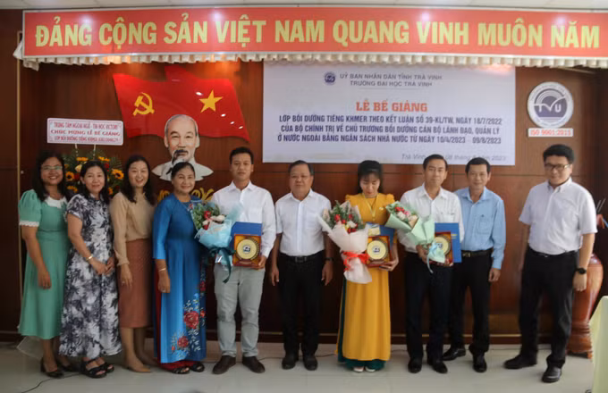 Bồi dưỡng tiếng Khmer cho cán bộ lãnh đạo, quản lý ở nước ngoài ảnh 2