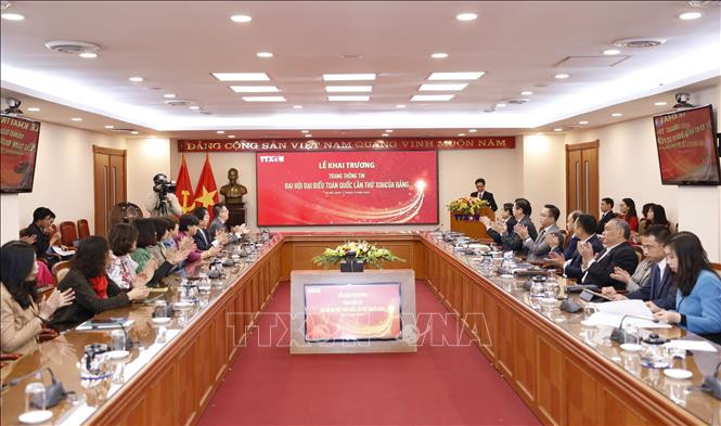 Quang cảnh buổi lễ. Ảnh: Dương Giang - TTXVN TTXVN ra mắt trang thông tin đặc biệt về Đại hội đại biểu toàn quốc lần thứ XIII của Đảng ảnh 3