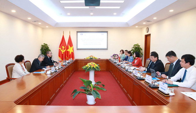 Quang cảnh hội đàm. Ảnh: Phương Hoa - TTXVN Khẳng định mối quan hệ hợp tác, gắn bó hơn 6 thập kỷ giữa hai Hãng Thông tấn Việt Nam - Cuba ảnh 1