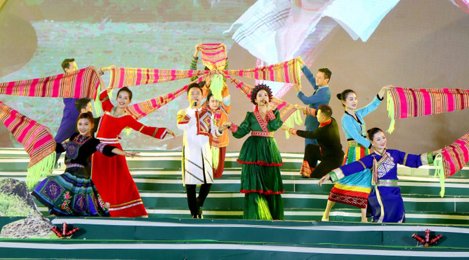 Chương trình nghệ thuật tại lễ khai mạc Ngày hội Văn hoá, Thể thao và Du lịch các dân tộc vùng Tây Bắc lần thứ XV ảnh 1