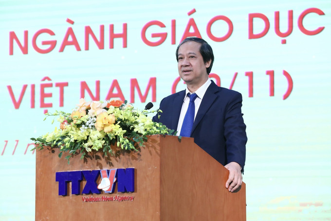 Bộ trưởng Bộ Giáo dục và Đào tạo Nguyễn Kim Sơn phát biểu. Ảnh: Minh Đức - TTXVN Bốn cơ quan báo chí chủ lực gặp mặt, tri ân cán bộ, nhà giáo ngành giáo dục ảnh 5