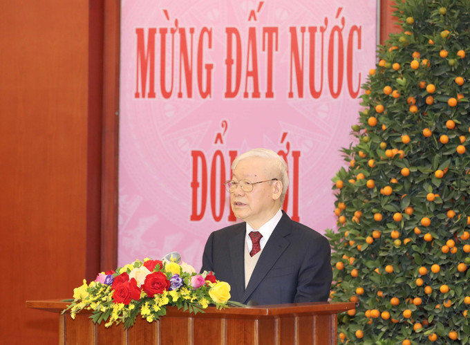 Tổng Bí thư Nguyễn Phú Trọng chúc Tết các đồng chí lãnh đạo và nguyên lãnh đạo Đảng, Nhà nước. Ảnh : Phương Hoa – TTXVN Tổng Bí thư Nguyễn Phú Trọng: Nỗ lực phấn đấu xây dựng đất nước ngày càng phồn vinh, hạnh phúc ảnh 1
