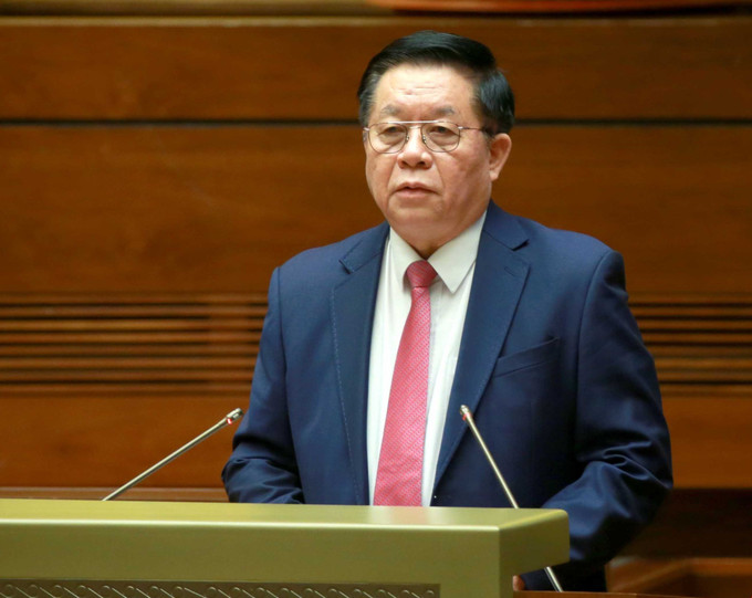 Đồng chí Nguyễn Trọng Nghĩa truyền đạt chuyên đề "Tiếp tục xây dựng và phát huy vai trò của đội ngũ trí thức đáp ứng yêu cầu phát triển đất nước nhanh và bền vững trong giai đoạn mới". Ảnh: Phương Hoa - TTXVN Hội nghị toàn quốc nghiên cứu, học tập, quán triệt Nghị quyết Hội nghị lần thứ 8: Xây dựng đội ngũ trí thức lớn mạnh, nâng tầm trí tuệ và sức mạnh dân tộc trong giai đoạn mới ảnh 1