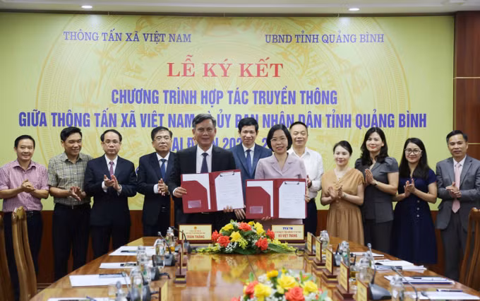 Tăng cường hợp tác truyền thông giữa Thông tấn xã Việt Nam và tỉnh Quảng Bình ảnh 2
