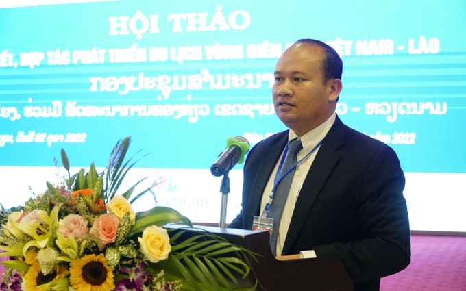 Ông Sổm Xay Sỉ Pạ Sợt, Phó Cục trưởng Cục Phát triển Du lịch Lào phát biểu tại Hội thảo. Ảnh: Xuân Tư - TTXVN Hợp tác phát triển du lịch vùng biên giới Việt Nam - Lào ảnh 2