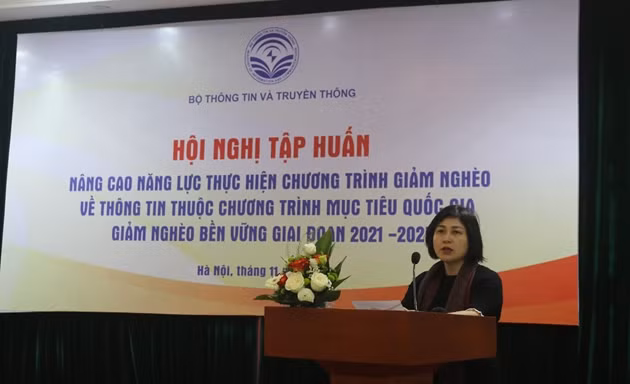 Chú trọng hỗ trợ tiếp cận thông tin cho hộ nghèo, đồng bào dân tộc thiểu số ảnh 1