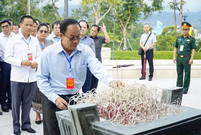 Giao lưu văn hóa, thể thao và du lịch vùng biên giới Việt Nam - Lào năm 2022: Thắm tình hữu nghị - Hướng tới tương lai ảnh 7